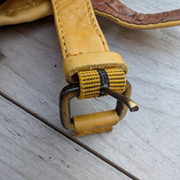French Connection Women’s Peep Toe Yellow Leather Wood Heels Size 41 EUC Retro - Picture 12 of 14